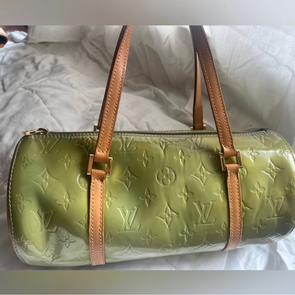 Used Authentic Louis Vuitton Green Vernis Barrel Bag